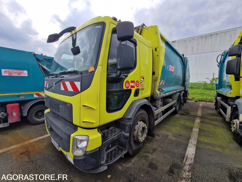 PORTEUR BOM 26T VOLVO GEESINK - 2014 - 167708 KM - Garbage truck: picture 3 PORTEUR BOM 26T VOLVO GEESINK - 2014 - 167708 KM - Garbage truck: picture 3
