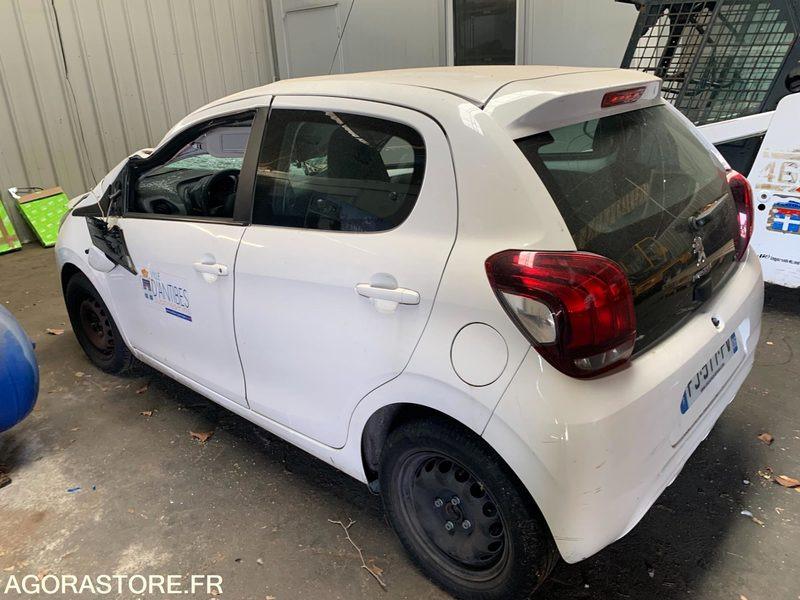 Peugeot 108 - 2019 - 33 967 kms - FJ 577 PV - Car: picture 4 Peugeot 108 - 2019 - 33 967 kms - FJ 577 PV - Car: picture 4