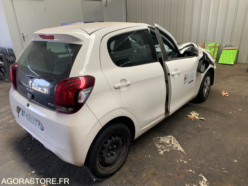 Peugeot 108 - 2019 - 33 967 kms - FJ 577 PV - Car: picture 5 Peugeot 108 - 2019 - 33 967 kms - FJ 577 PV - Car: picture 5