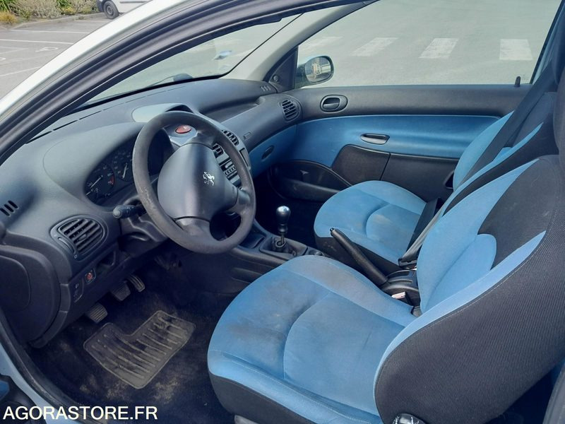 Peugeot 206 - 3 portes - Car: picture 4 Peugeot 206 - 3 portes - Car: picture 4
