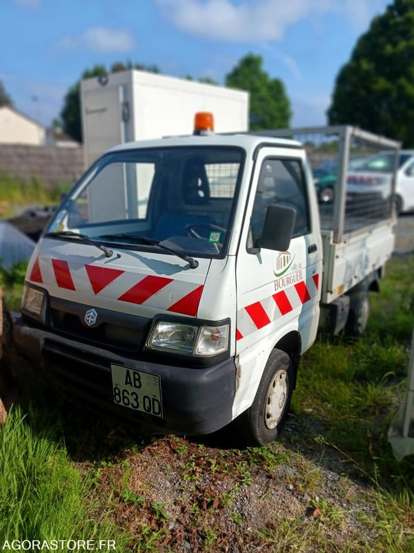 Piaggio Porter 90787 kms 2009 - Tipper van: picture 1 Piaggio Porter 90787 kms 2009 - Tipper van: picture 1