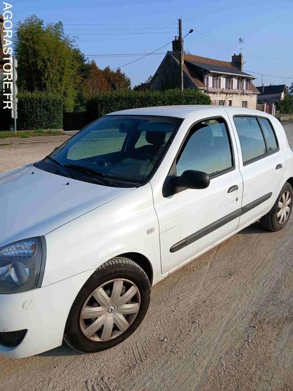 RENAULT CLIO II 1.5 DCI DE 2008 - Car: picture 3 RENAULT CLIO II 1.5 DCI DE 2008 - Car: picture 3