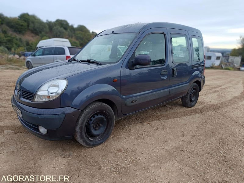 Car RENAULT KANGOO 1.5 DCI - 2003 - 227000KMS: picture 7 Car RENAULT KANGOO 1.5 DCI - 2003 - 227000KMS: picture 7