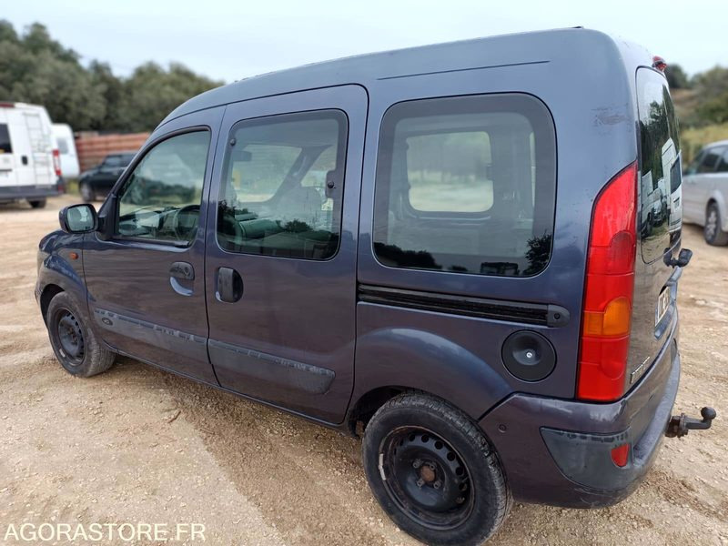 Car RENAULT KANGOO 1.5 DCI - 2003 - 227000KMS: picture 6 Car RENAULT KANGOO 1.5 DCI - 2003 - 227000KMS: picture 6