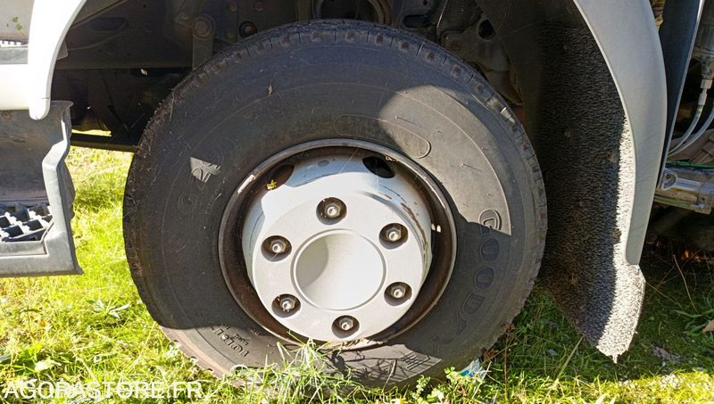 Road sweeper RENAULT MAJOR SCARAB - 2007 - 4730h: picture 19 Road sweeper RENAULT MAJOR SCARAB - 2007 - 4730h: picture 19