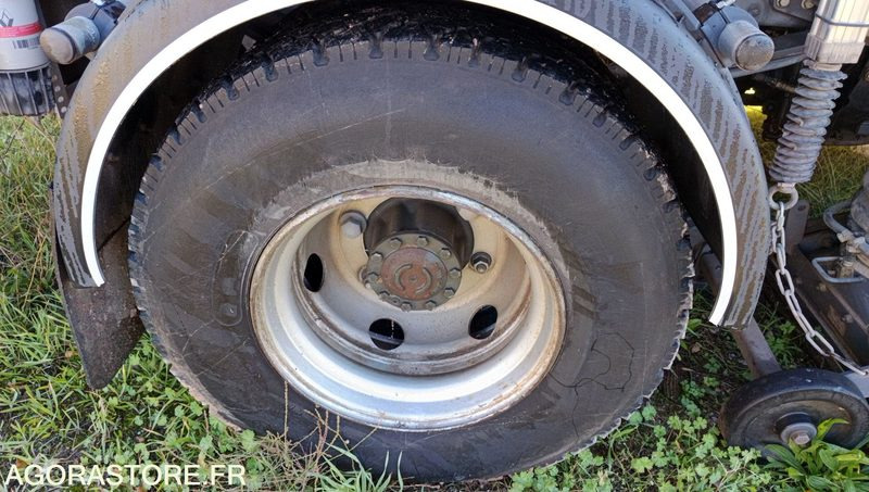 Road sweeper RENAULT MAJOR SCARAB - 2007 - 4730h: picture 10 Road sweeper RENAULT MAJOR SCARAB - 2007 - 4730h: picture 10