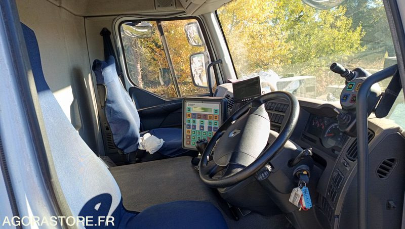 Road sweeper RENAULT MAJOR SCARAB - 2007 - 4730h: picture 13 Road sweeper RENAULT MAJOR SCARAB - 2007 - 4730h: picture 13