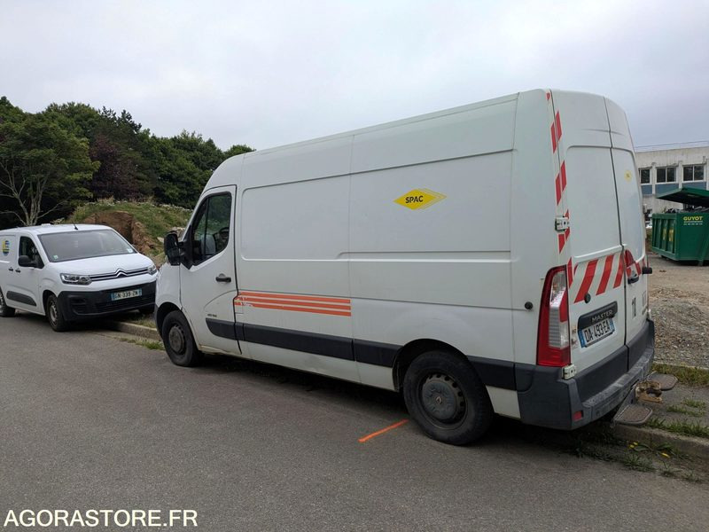 RENAULT MASTER - 2013 - 257835 km - Panel van: picture 3 RENAULT MASTER - 2013 - 257835 km - Panel van: picture 3
