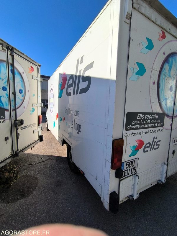 RENAULT MASTER II - 2009 - 407868 Kms - Panel van: picture 5 RENAULT MASTER II - 2009 - 407868 Kms - Panel van: picture 5