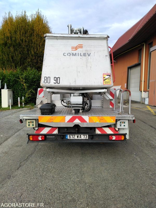 RENAULT MIDLUM 190 NACELLE - Truck with aerial platform: picture 4 RENAULT MIDLUM 190 NACELLE - Truck with aerial platform: picture 4