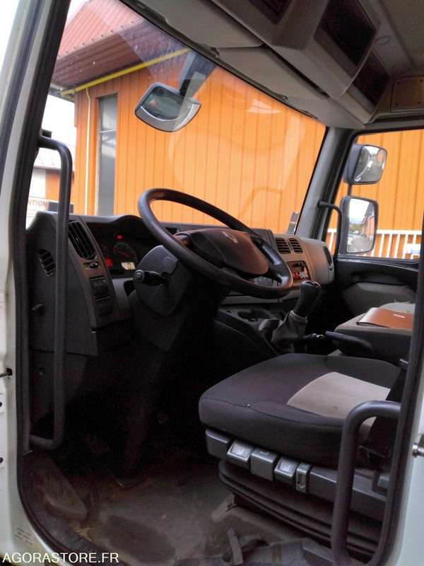 RENAULT MIDLUM 190 NACELLE - Truck with aerial platform: picture 5 RENAULT MIDLUM 190 NACELLE - Truck with aerial platform: picture 5