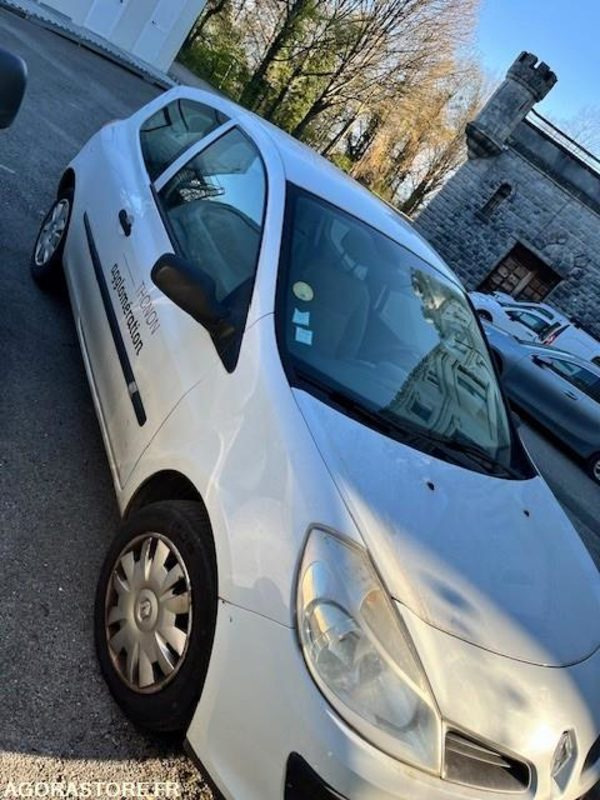 Renault Clio 164741 kms 2007 - Car: picture 4 Renault Clio 164741 kms 2007 - Car: picture 4