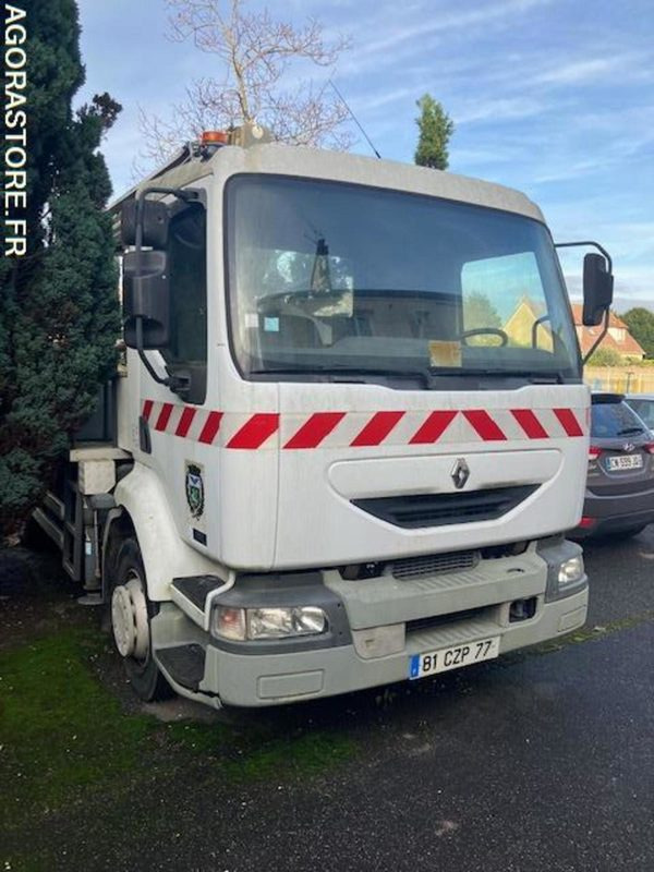 Renault Midliner (Nacelle) 2003 - 18441 kms - Truck with aerial platform: picture 3 Renault Midliner (Nacelle) 2003 - 18441 kms - Truck with aerial platform: picture 3