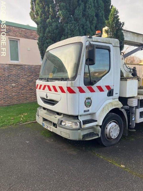 Renault Midliner (Nacelle) 2003 - 18441 kms - Truck with aerial platform: picture 1 Renault Midliner (Nacelle) 2003 - 18441 kms - Truck with aerial platform: picture 1