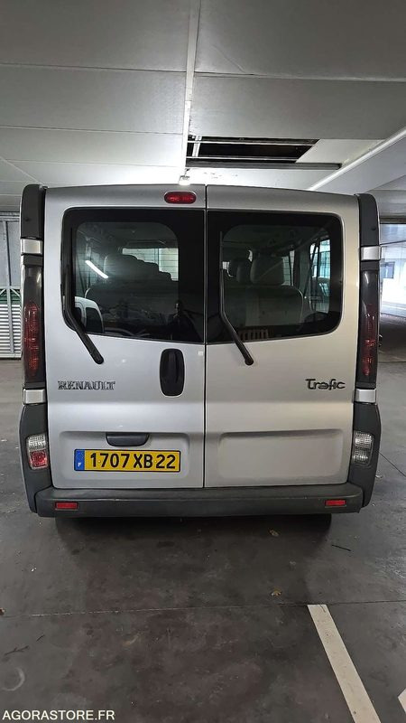 Renault Trafic - 2004 - 257907kms - 1707-XB-22 - Minibus, Passenger van: picture 2 Renault Trafic - 2004 - 257907kms - 1707-XB-22 - Minibus, Passenger van: picture 2
