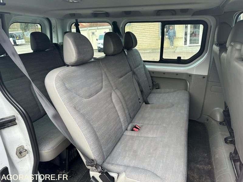 Renault Trafic 9 places / CK-910-VW / 325 196kms - Minibus, Passenger van: picture 5 Renault Trafic 9 places / CK-910-VW / 325 196kms - Minibus, Passenger van: picture 5