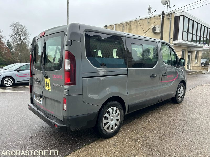 Renault Trafic 9 places / EA-685-YG / 329 719kms - Minibus, Passenger van: picture 4 Renault Trafic 9 places / EA-685-YG / 329 719kms - Minibus, Passenger van: picture 4