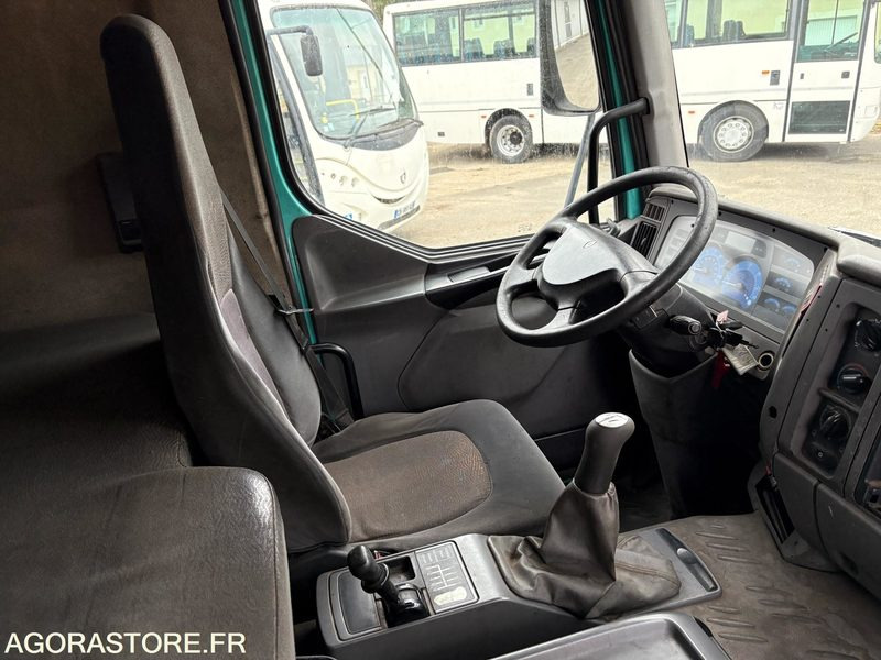 TRACTEUR RENAULT 420 DCI - Tractor truck: picture 5 TRACTEUR RENAULT 420 DCI - Tractor truck: picture 5