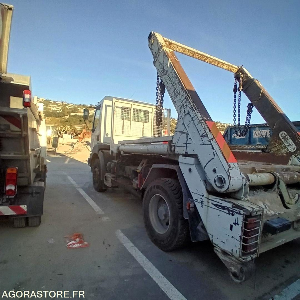 Renault Kerax multi benne à chaine - Truck: picture 1 Renault Kerax multi benne à chaine - Truck: picture 1