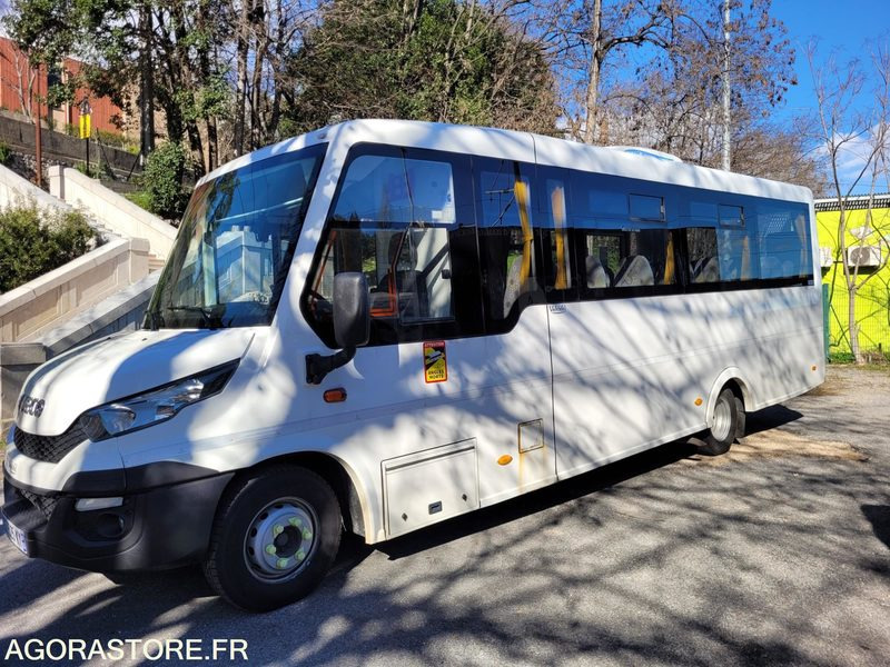 VENTE BUS INDCAR MOBI - IVECO - 210 000 km - BON ETAT - School bus: picture 2 VENTE BUS INDCAR MOBI - IVECO - 210 000 km - BON ETAT - School bus: picture 2