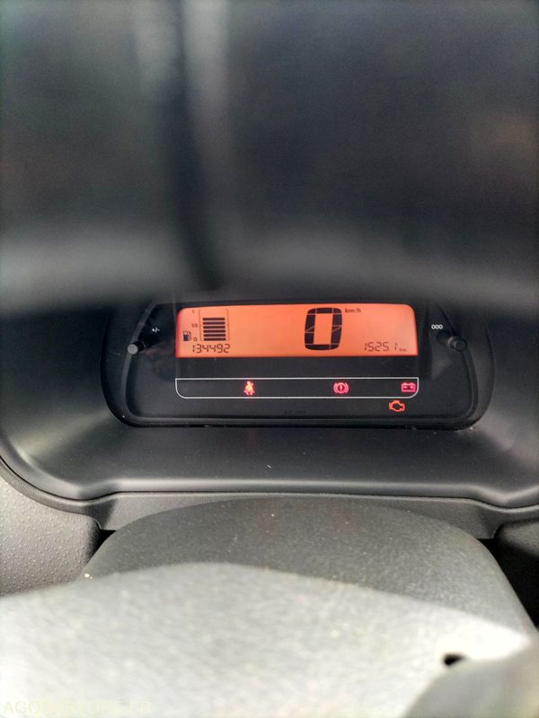 Voiture Citroen C2 - 135000km - Car: picture 5 Voiture Citroen C2 - 135000km - Car: picture 5