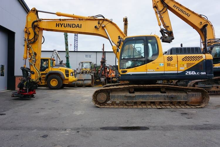 Hyundai R260LC-9A - Crawler excavator: picture 1 Hyundai R260LC-9A - Crawler excavator: picture 1