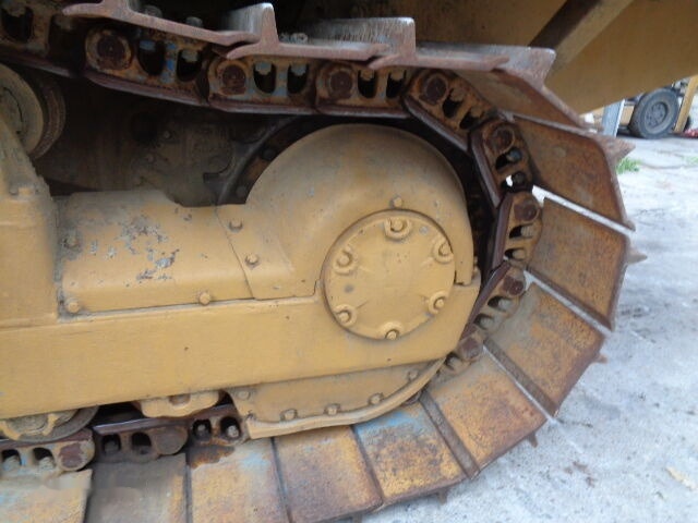 Caterpillar D6C - Track tractor: picture 5 Caterpillar D6C - Track tractor: picture 5