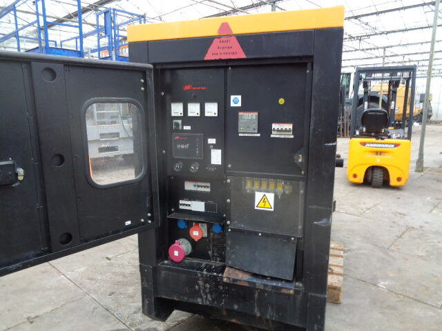 Doosan G40 - Generator set: picture 2 Doosan G40 - Generator set: picture 2