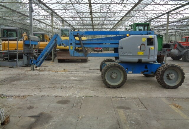 Genie Z45/25 - Articulated boom: picture 3 Genie Z45/25 - Articulated boom: picture 3