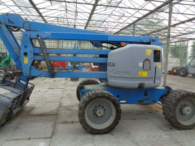 Genie Z45/25 - Articulated boom: picture 1 Genie Z45/25 - Articulated boom: picture 1