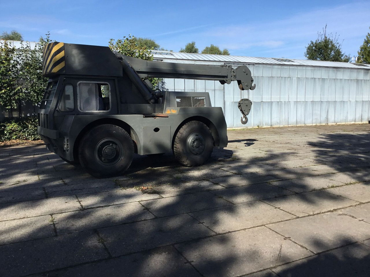 Grove Iron Fairy Saphire - All terrain crane: picture 3 Grove Iron Fairy Saphire - All terrain crane: picture 3