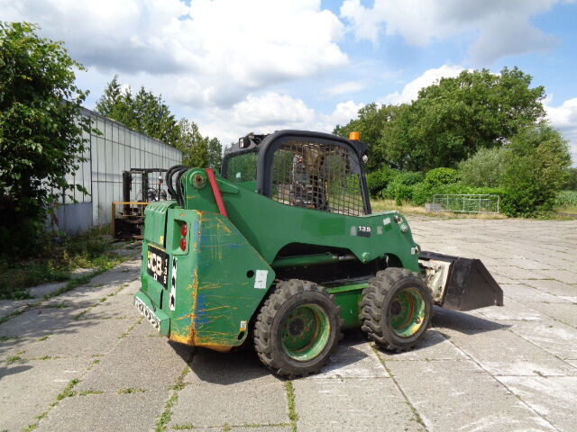Skid steer loader JCB 135 R: picture 8