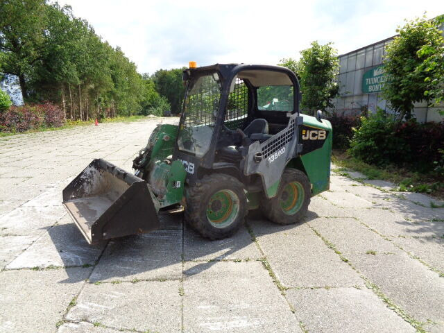 Skid steer loader JCB 135 R: picture 11