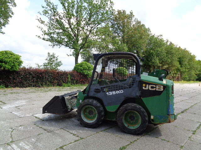 Skid steer loader JCB 135 R: picture 15