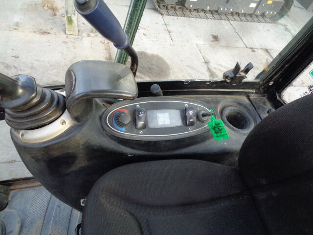 Mini excavator JCB 8018: picture 22