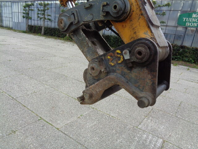 Crawler excavator Liebherr R906LC: picture 12