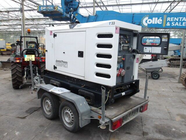 SDMO R33 - Generator set: picture 1 SDMO R33 - Generator set: picture 1
