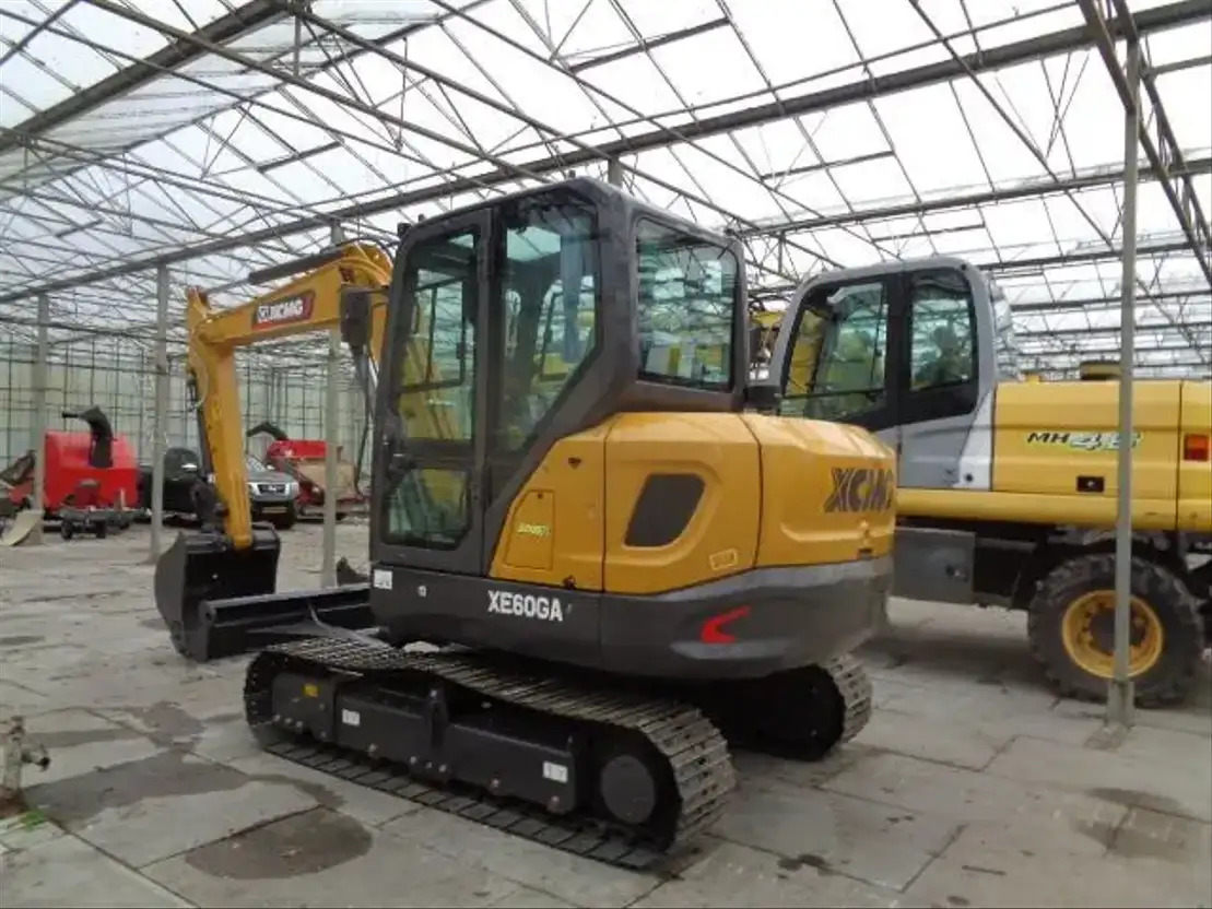XCMG XE60GA - Crawler excavator: picture 2 XCMG XE60GA - Crawler excavator: picture 2