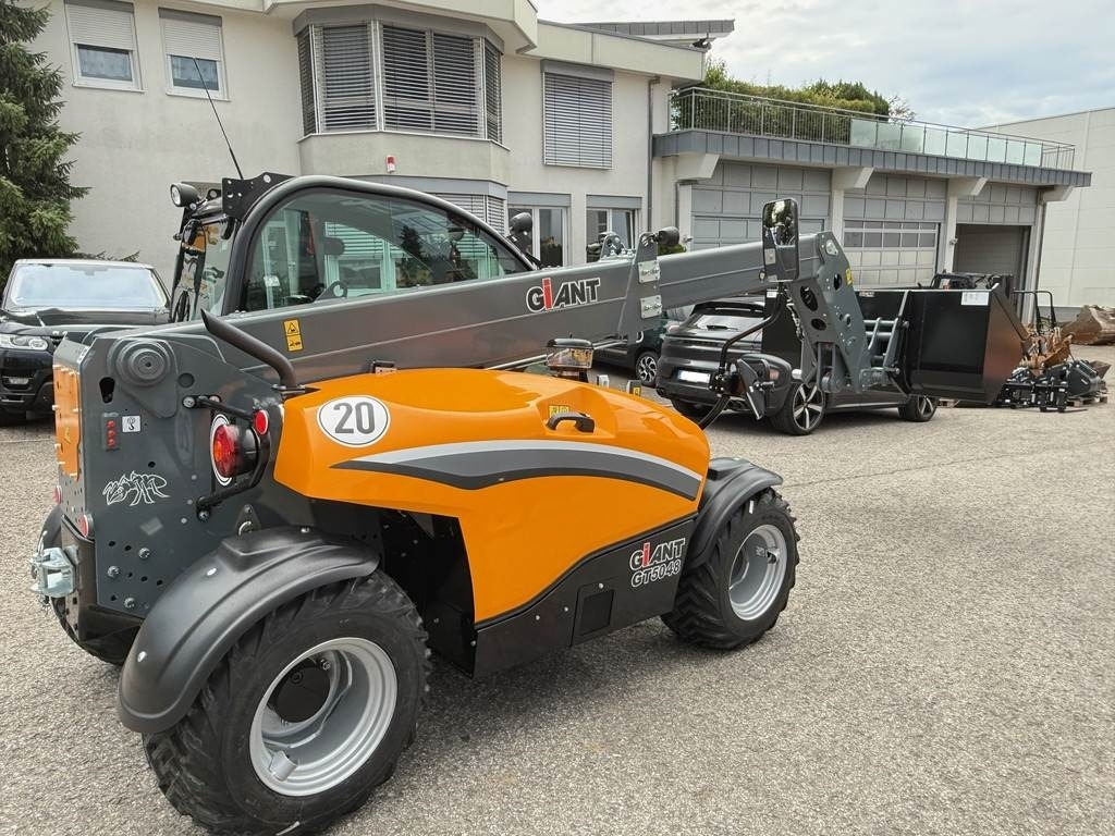 GiANT GT5048 - Telescopic handler: picture 3 GiANT GT5048 - Telescopic handler: picture 3