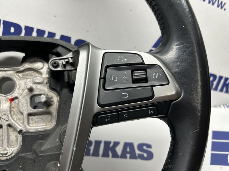 MAN multifunction steering wheel - Steering wheel for Truck: picture 4 MAN multifunction steering wheel - Steering wheel for Truck: picture 4