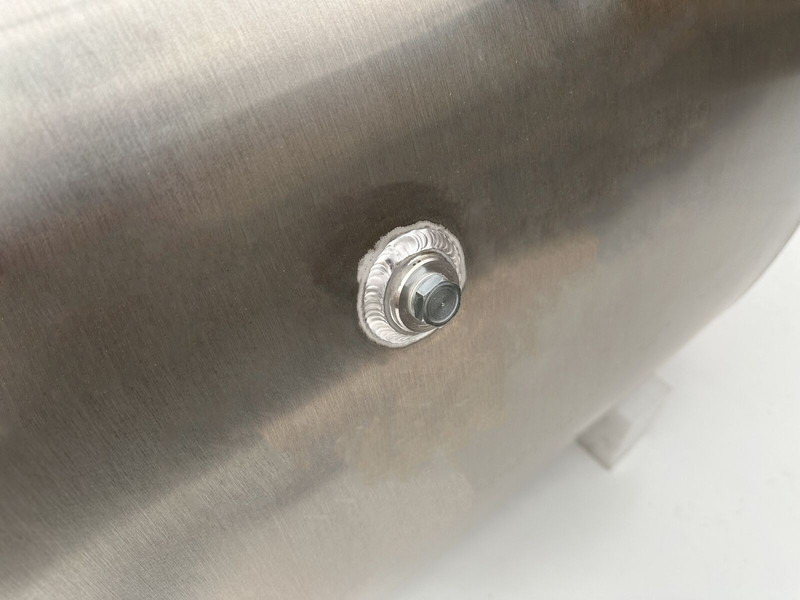 New Fuel tank for Truck Mercedes-Benz: picture 7