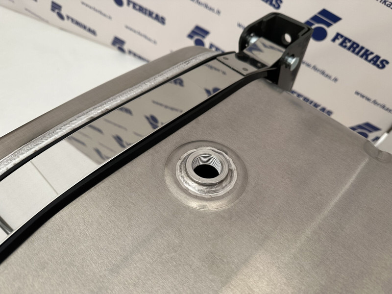 Onbekend - Hydraulic tank for Truck: picture 5 Onbekend - Hydraulic tank for Truck: picture 5