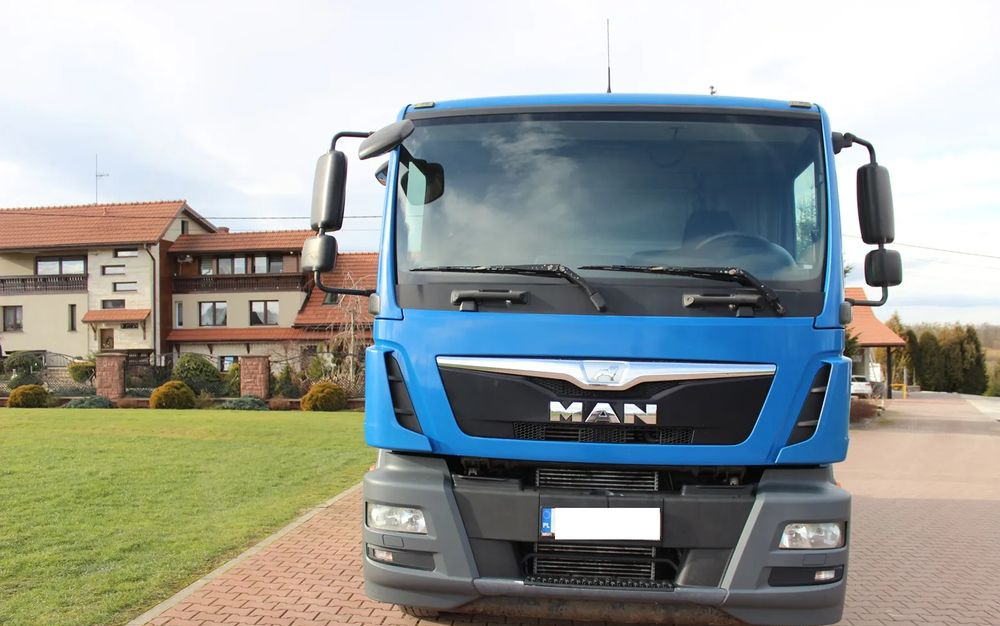 MAN TGM 18 250 !! EURO 6 !!! - Tanker truck: picture 3 MAN TGM 18 250 !! EURO 6 !!! - Tanker truck: picture 3