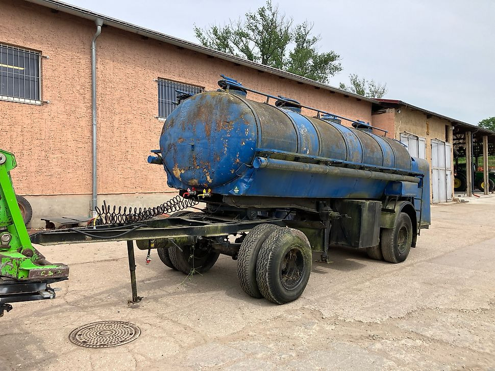 Türpisch Landmaschinen
Herr Christian Türpisch - - Tanker trailer: picture 1 Türpisch Landmaschinen
Herr Christian Türpisch - - Tanker trailer: picture 1