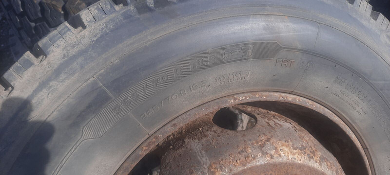 Tire for Truck Michelin 295*80R22.5 255*70 \ 275*70* 265\70R19.5: picture 9 Tire for Truck Michelin 295*80R22.5 255*70 \ 275*70* 265\70R19.5: picture 9
