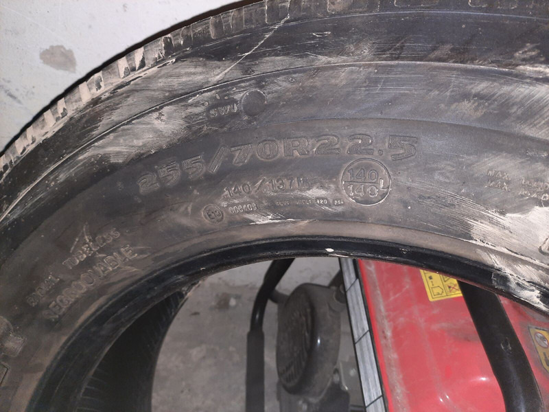 Tire for Truck Michelin 295*80R22.5 255*70 \ 275*70* 265\70R19.5: picture 13 Tire for Truck Michelin 295*80R22.5 255*70 \ 275*70* 265\70R19.5: picture 13