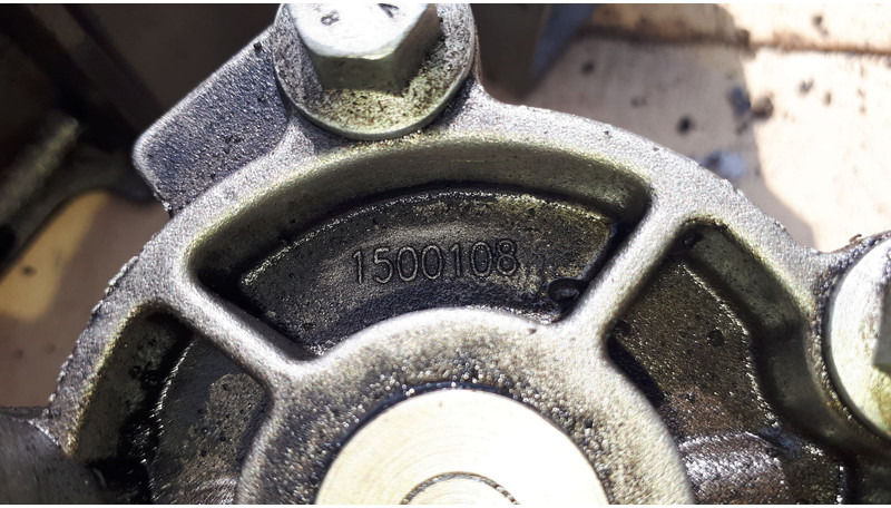 Volvo B10/ B12 = - Oil pump: picture 2 Volvo B10/ B12 = - Oil pump: picture 2