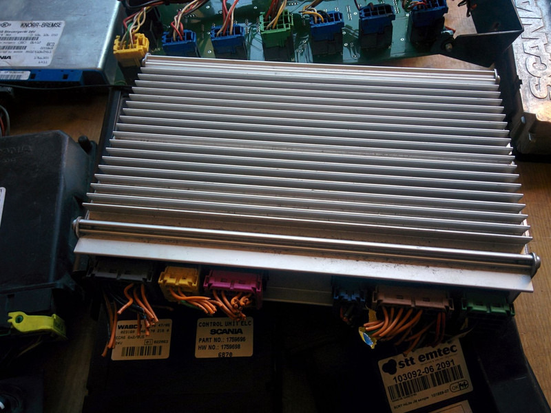 Wabco 1784017. 900226R11. 1759396. 75228-C3B . 176955 - ECU: picture 5 Wabco 1784017. 900226R11. 1759396. 75228-C3B . 176955 - ECU: picture 5