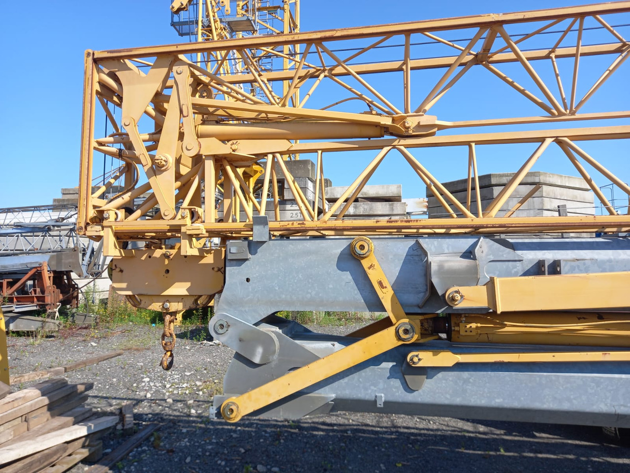 Potain - Self-erecting tower crane: picture 4 Potain - Self-erecting tower crane: picture 4