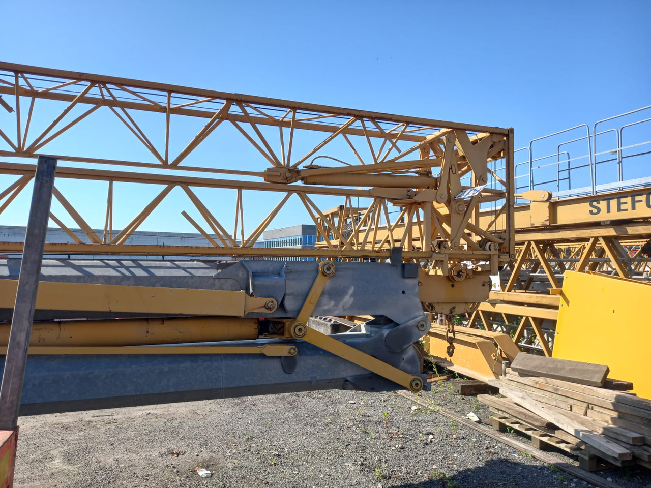 Potain - Self-erecting tower crane: picture 5 Potain - Self-erecting tower crane: picture 5